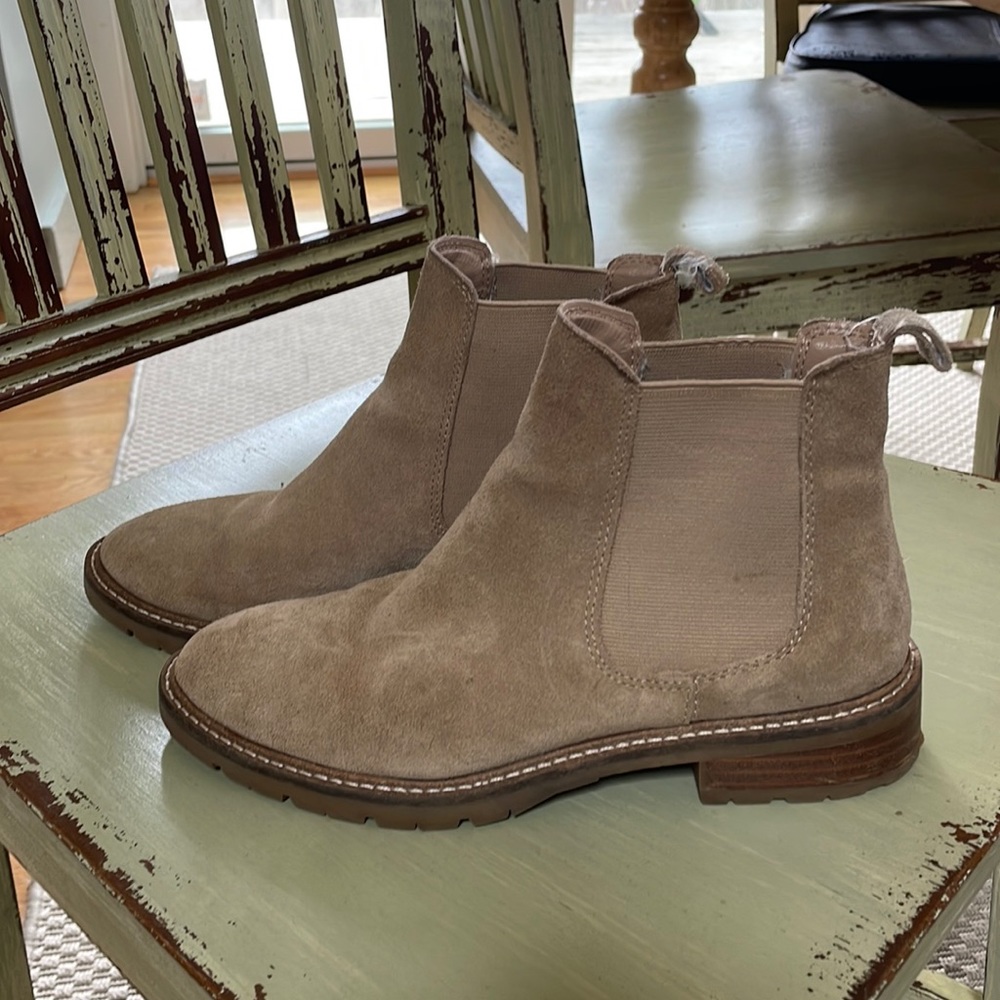 Steve Madden's Leopold booties